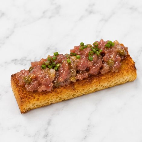 Brioche crujiente con steak tartar